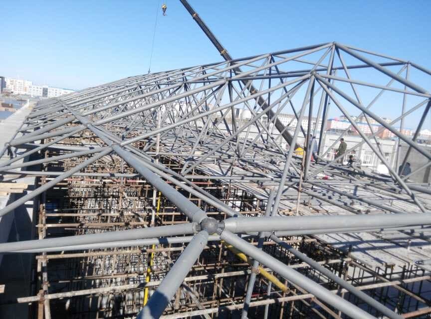 庄河商贸城屋顶网架工程